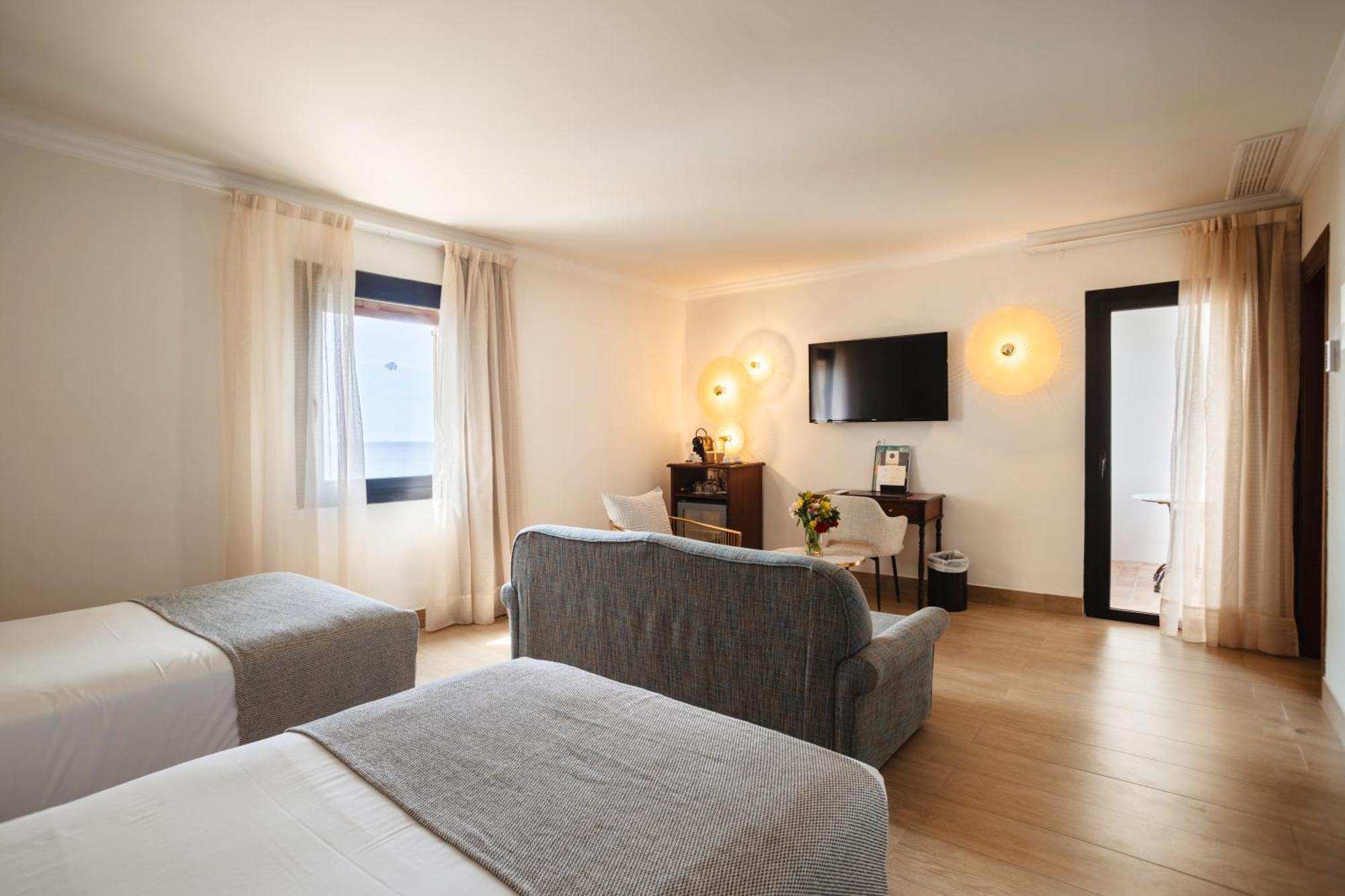 Secrets Mallorca Villamil Resort & Spa - Adults Only Παγκουέρα Εξωτερικό φωτογραφία A room at the hotel